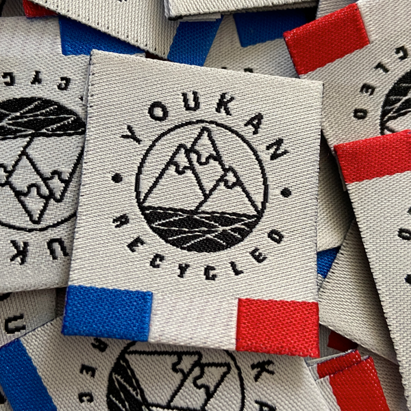 Etiquette Youkan Recycled, tous nos produits sont fabriqués en France en matières recyclées. Made in France